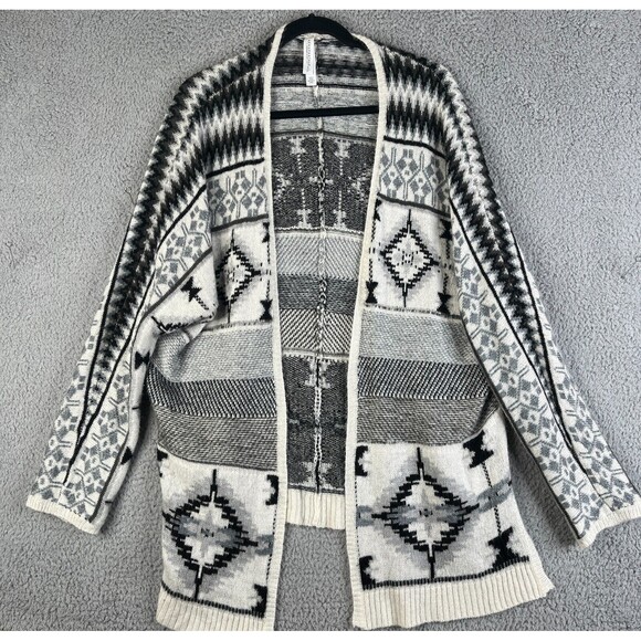 Aeropostale Cardigan Sweater Womens Small Gray Black Aztec Open Front  Knit - Picture 1 of 11